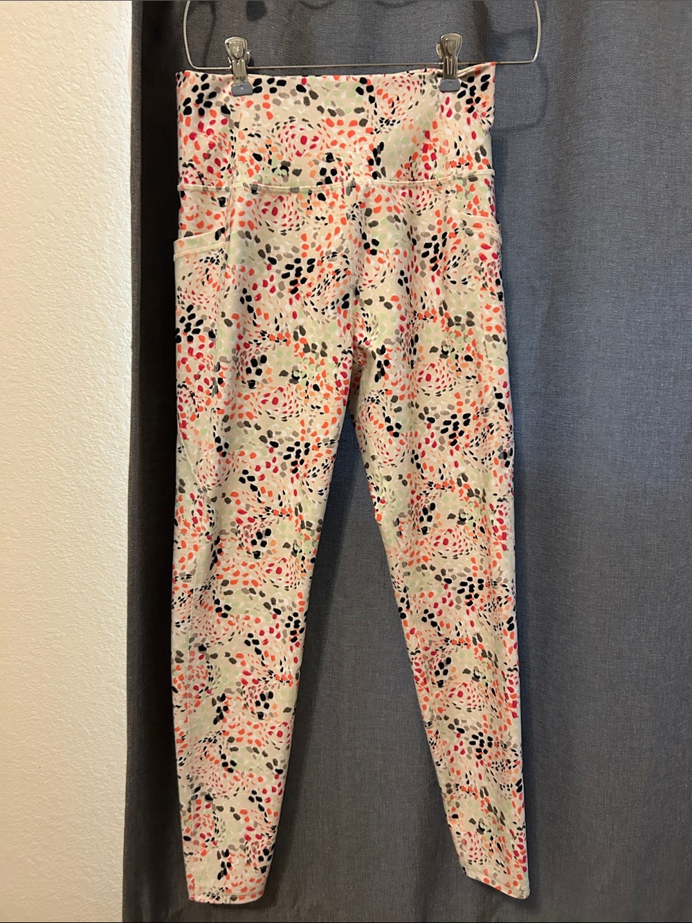 Cream Multicolor Printed Leggings